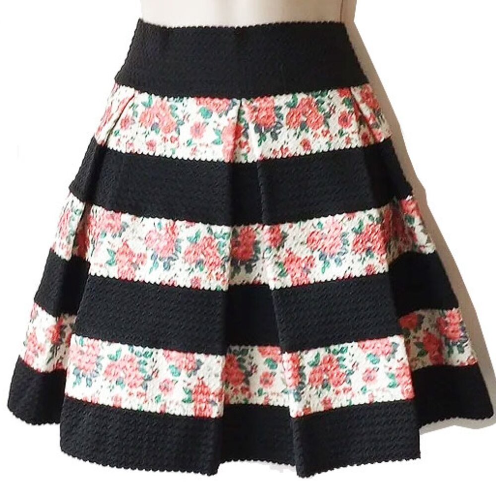 Bandage Skater Skirt S Black Floral Exposed Zipper  50OFF3